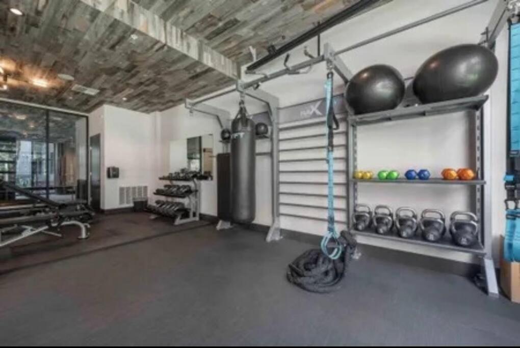 Chic Luxury Condo Near Hollywood Glendale Dış mekan fotoğraf